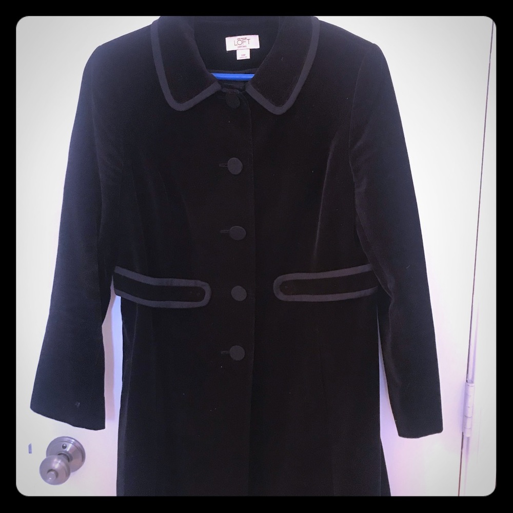 SZ. 10P Black velvet and satin trimmed pea coat
